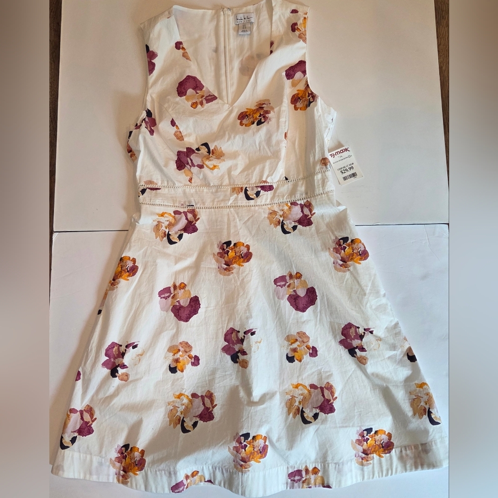Nicole Miller Women's Floral Dress - White, Purle
